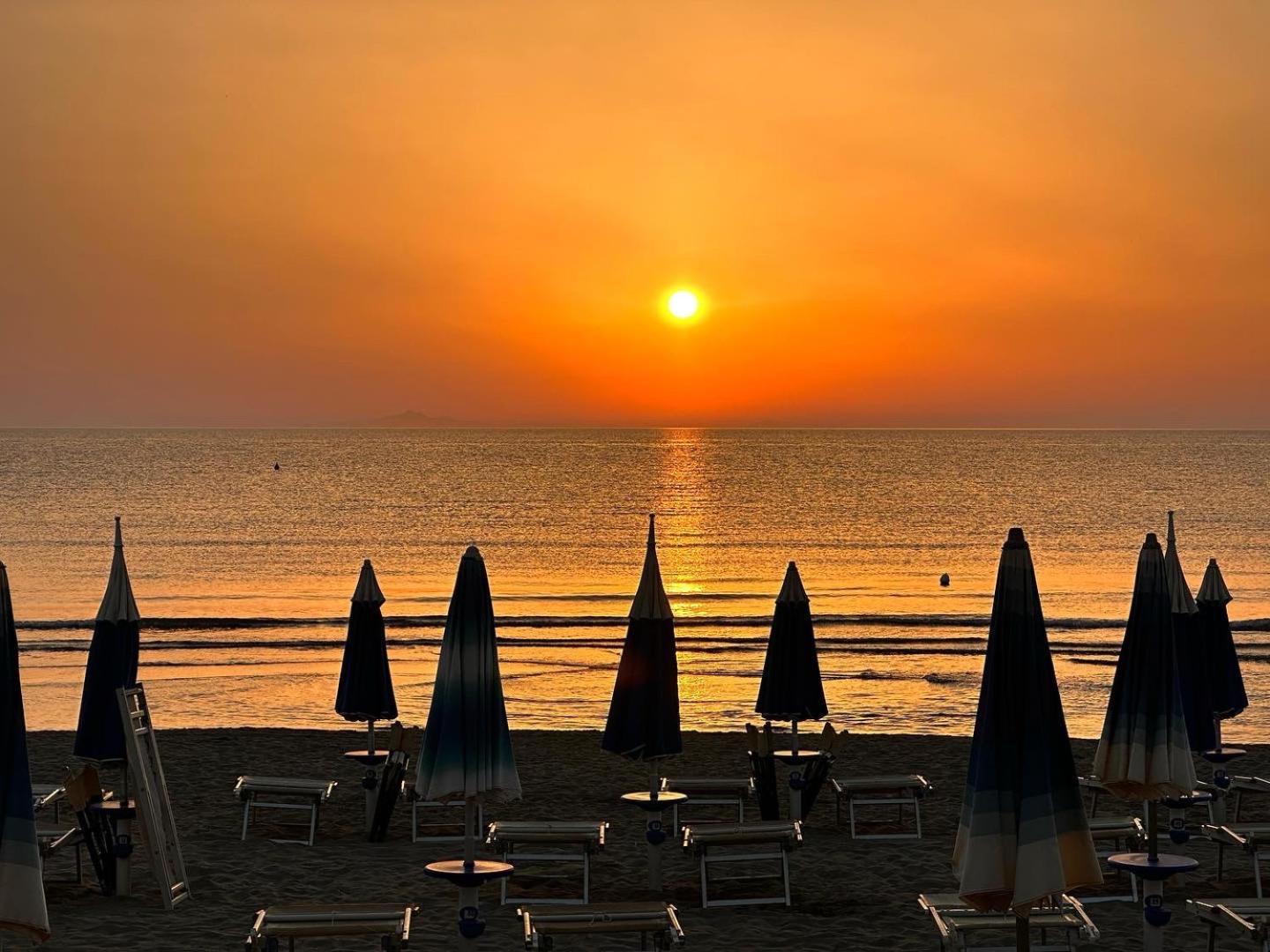 Tuscan Sunrise Порто Санто Стефано Экстерьер фото